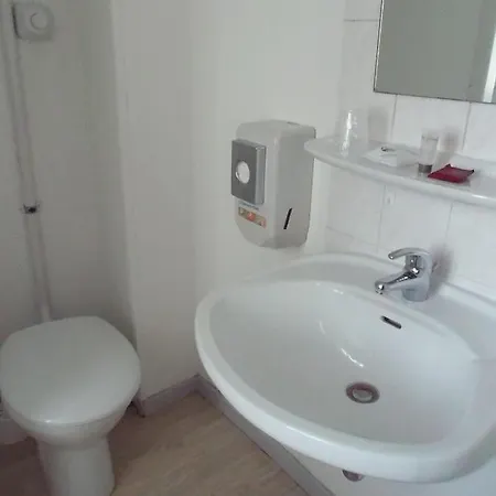 拉格罗特酒店 2*