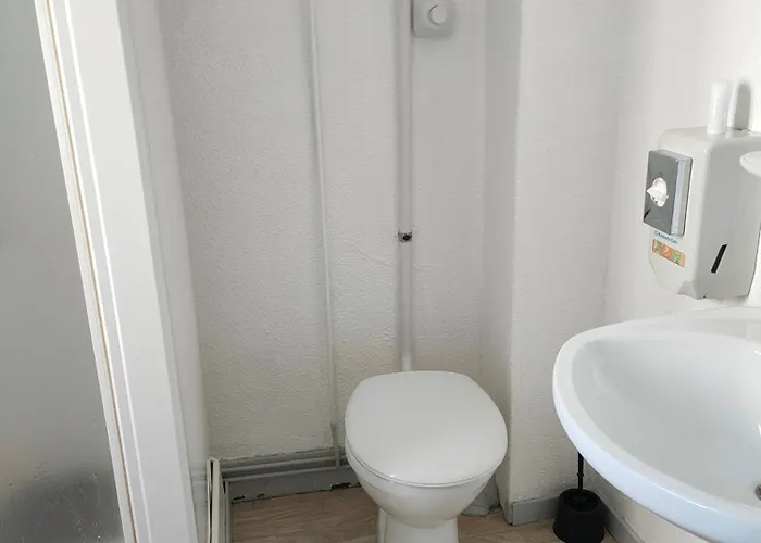 De La Grotte Szálloda