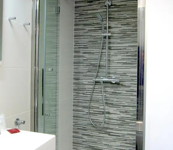 Szálloda De La Grotte