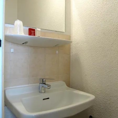 Hotell De La Grotte