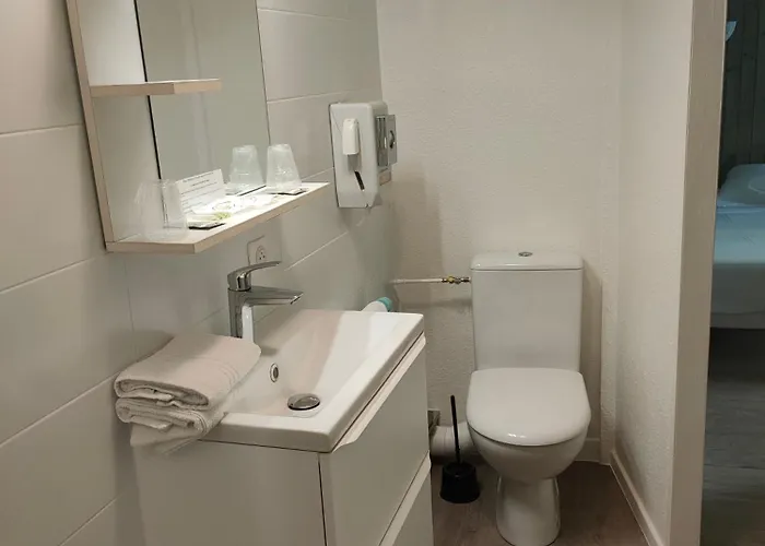 De La Grotte 2* Aix-les-Bains