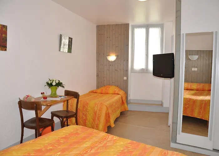 Hotell De La Grotte Aix-les-Bains