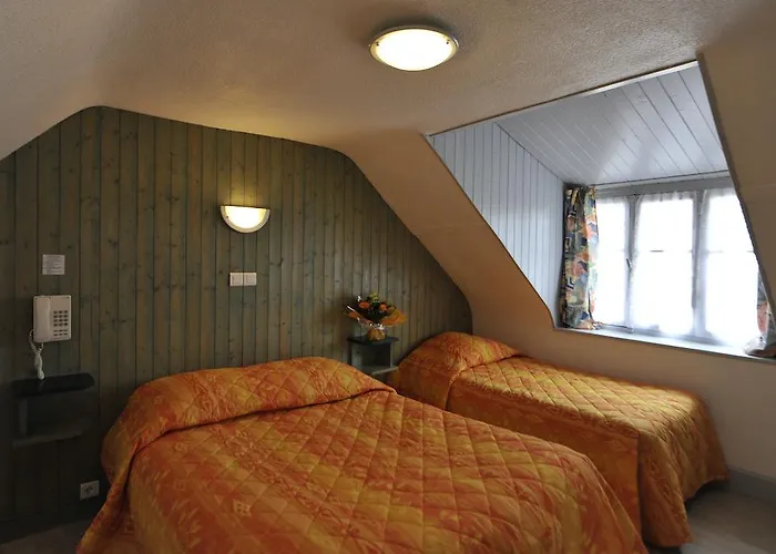 Hotell De La Grotte 2*