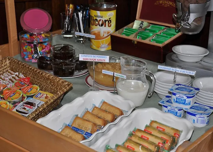 Hotell De La Grotte 2*