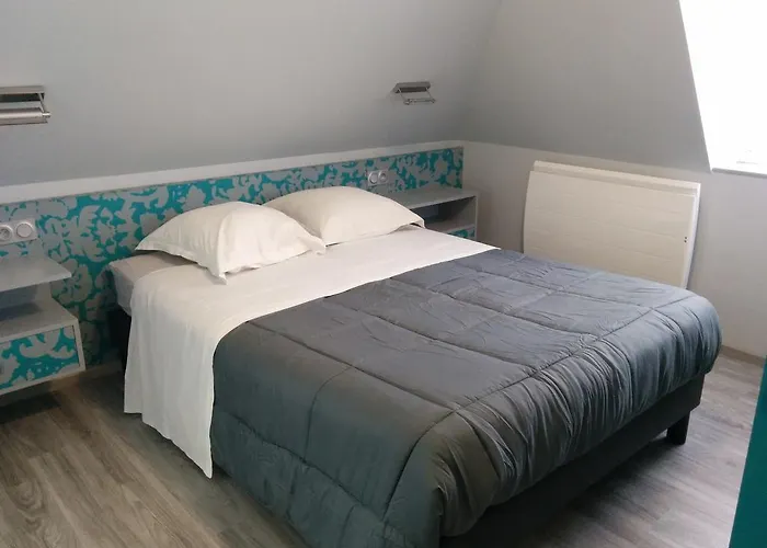 De La Grotte Aix-les-Bains